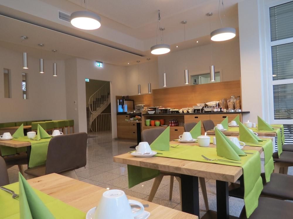 2ff78b4f48982c409d17cbf91b5ed0e1