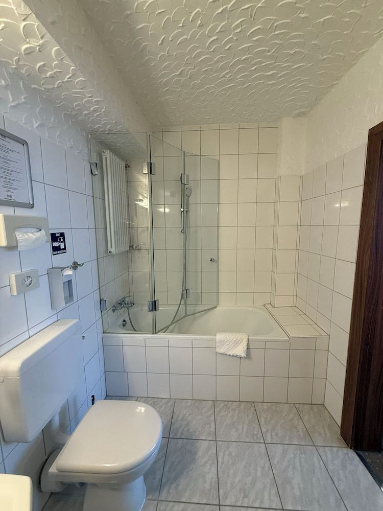 Löwenbräu Köln Hotel & Restaurant Standard Double Room 20