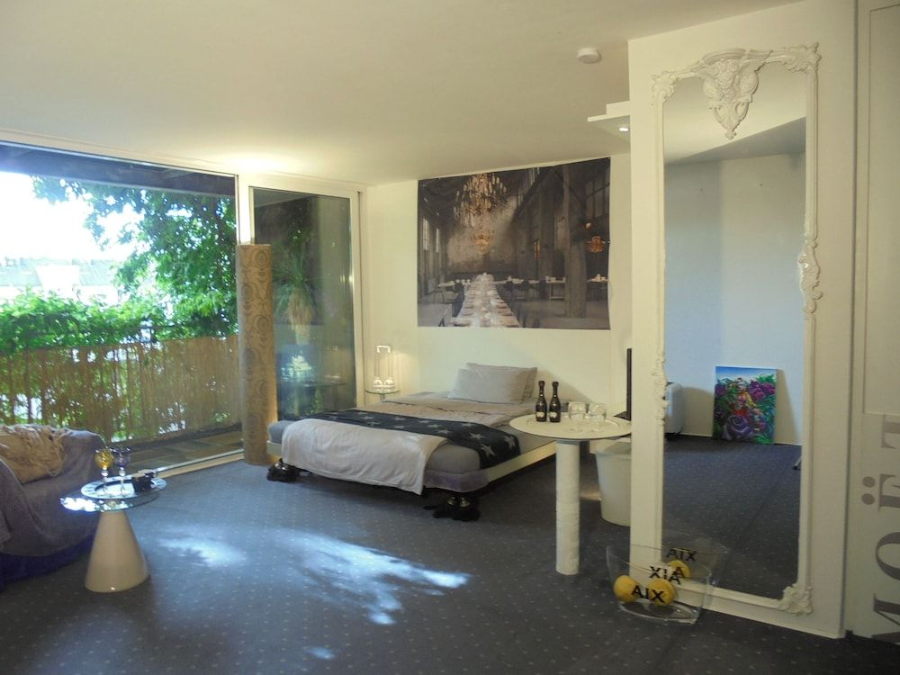 undefined Pallazzo Alfonso 3