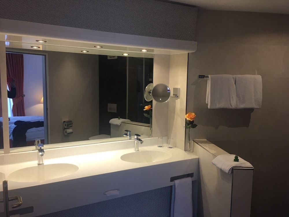 undefined Hotel Alexander am Zoo 9