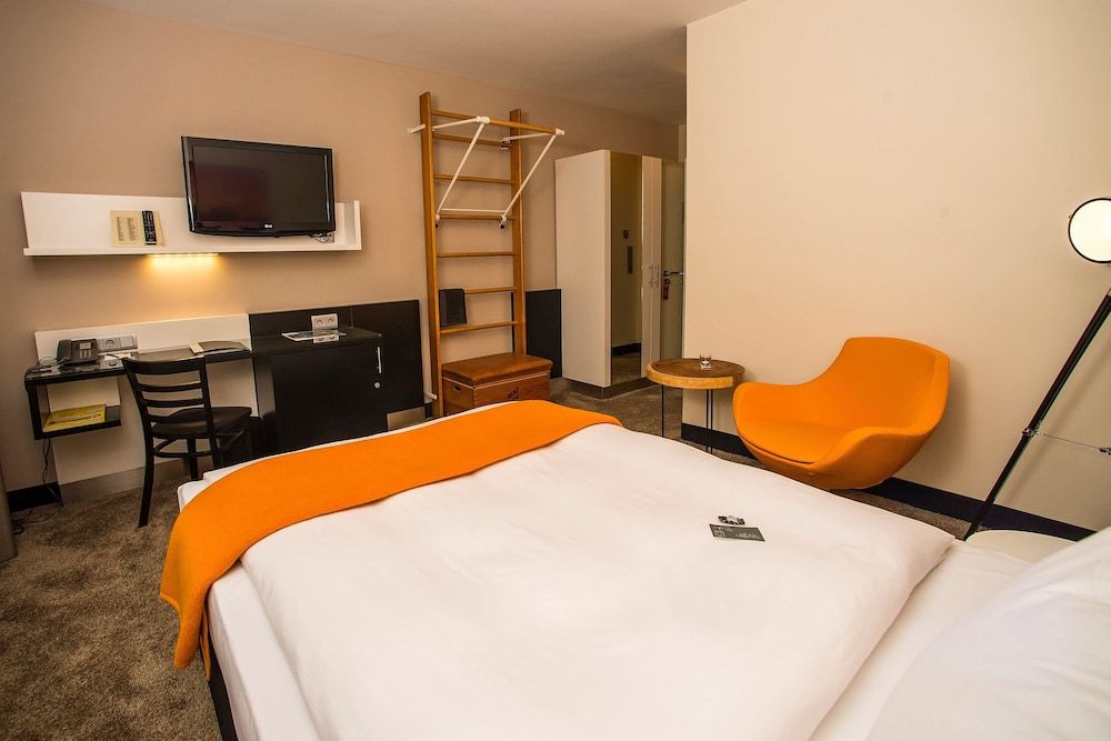 undefined Turm Hotel 8