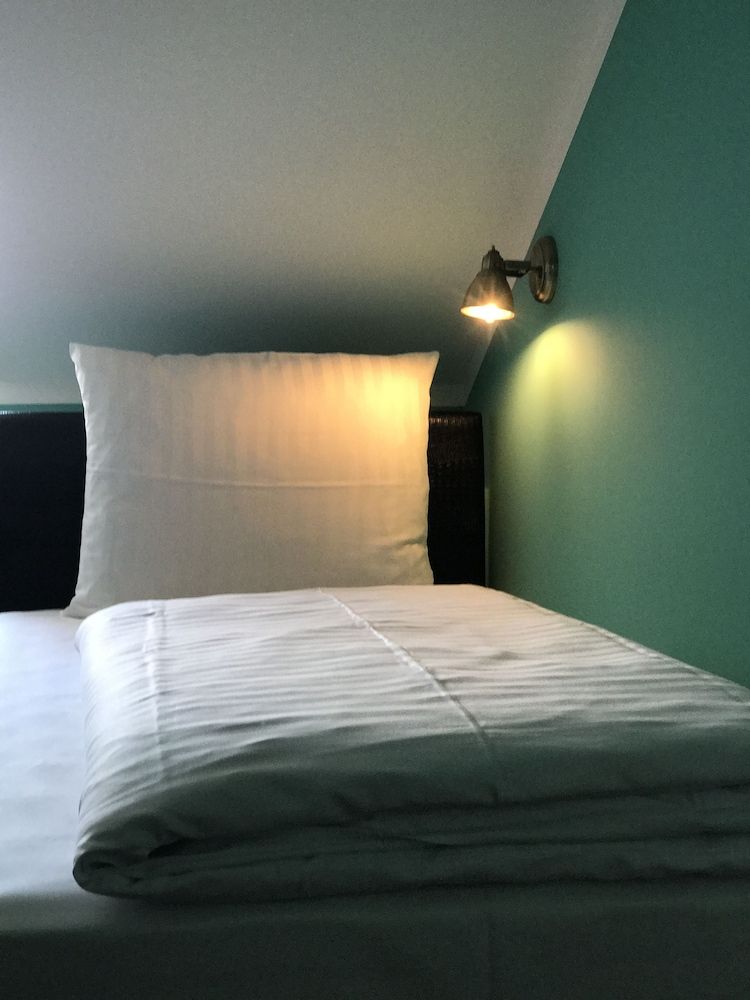 Economy Single Room
