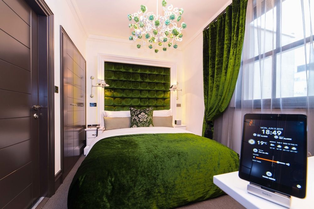 The Exhibitionist Hotel Standard Double Room, 1 Queen Bed 6