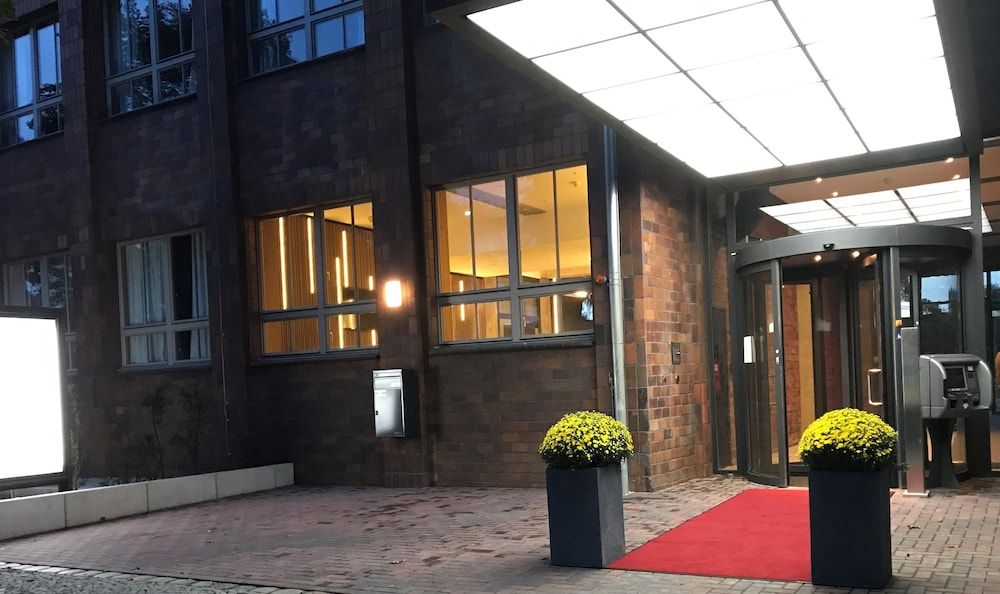 undefined H24 Berlin Lichtenberg 9