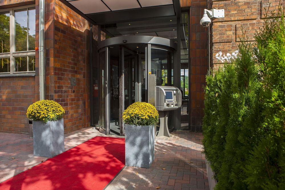 undefined H24 Berlin Lichtenberg 7