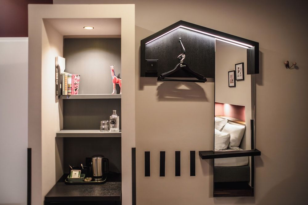 The Circus Hotel Small Double Room 9