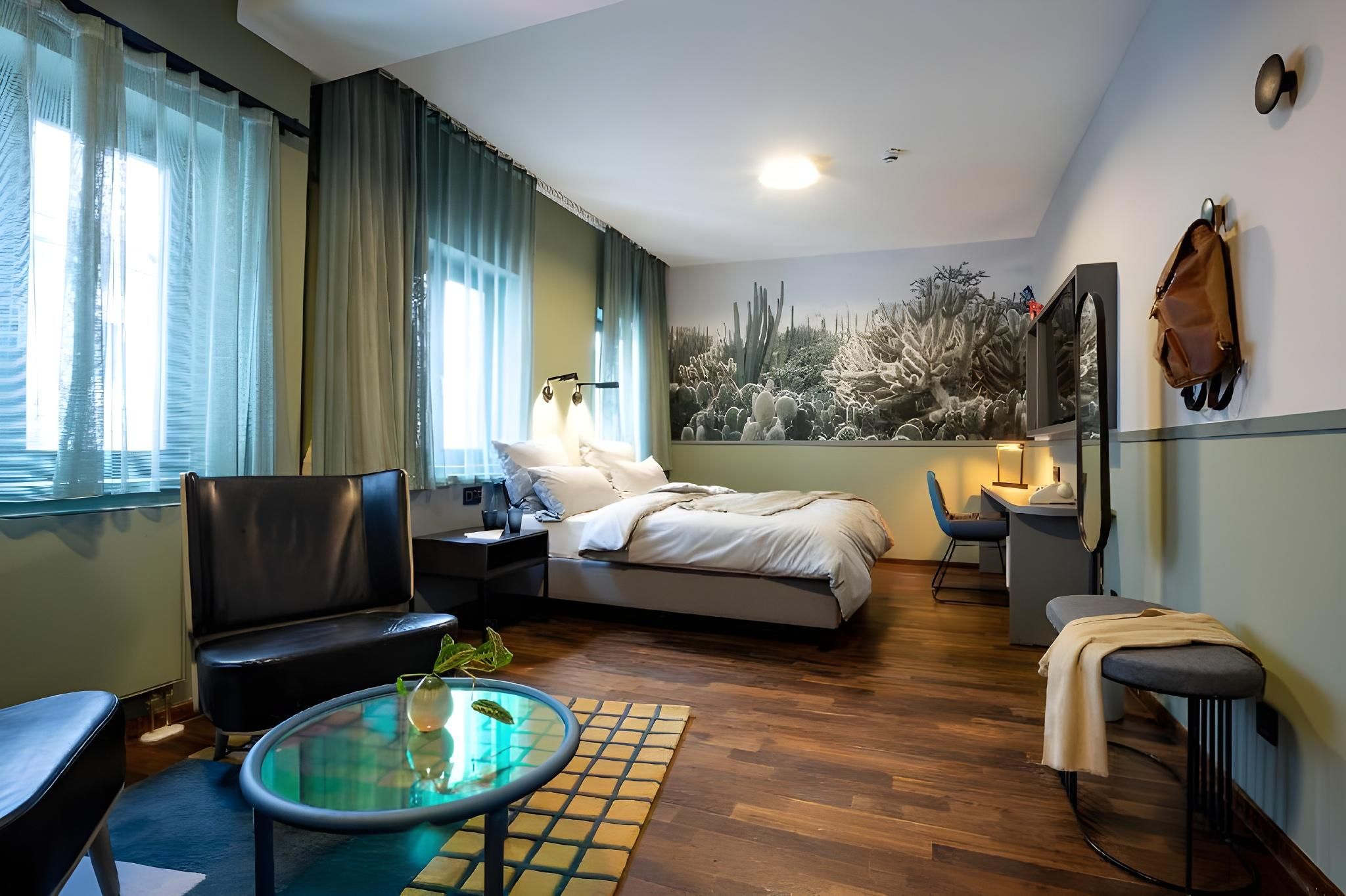 undefined The Circus Hotel 7