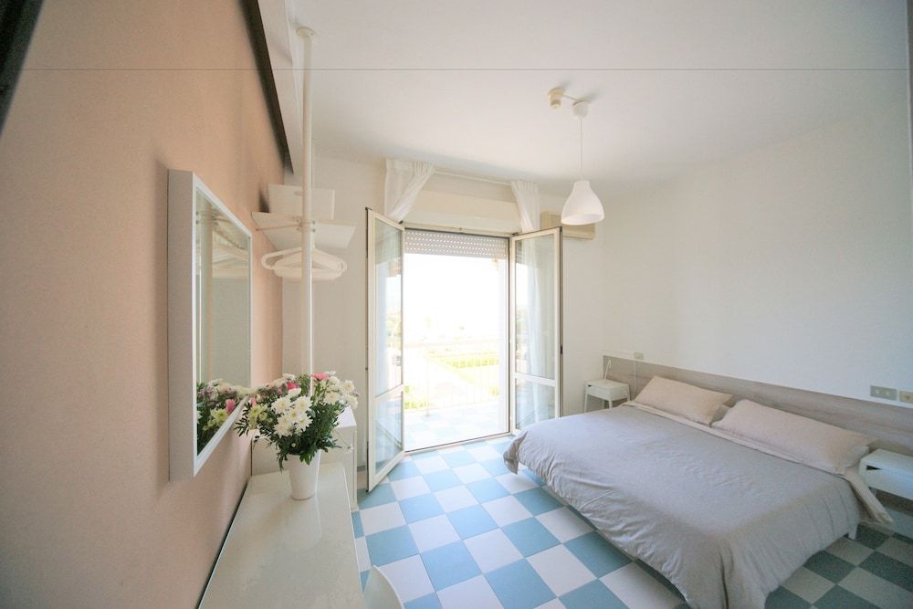 Double or Twin Room, Sea View