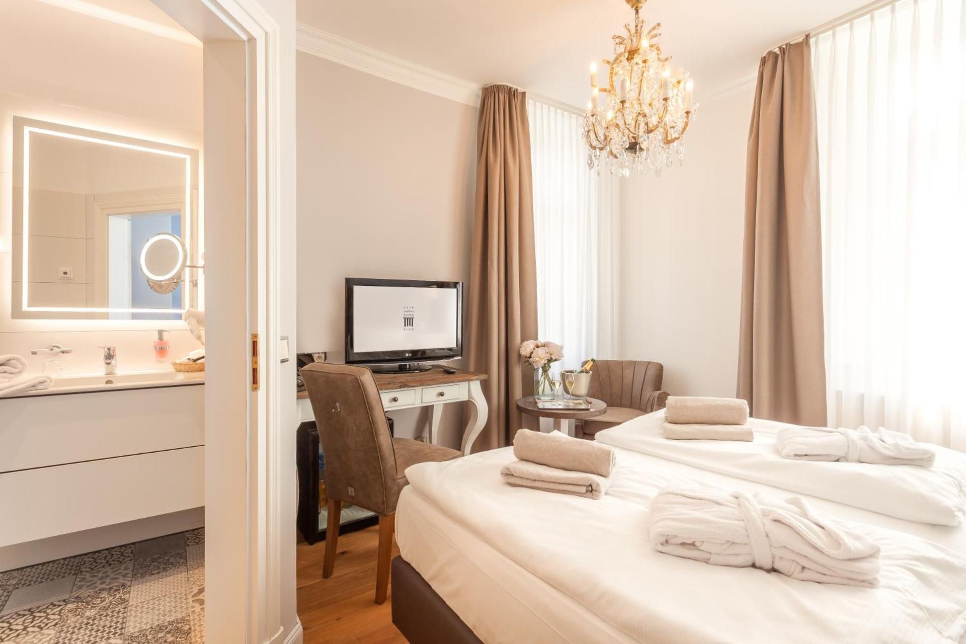 Junior Double Room