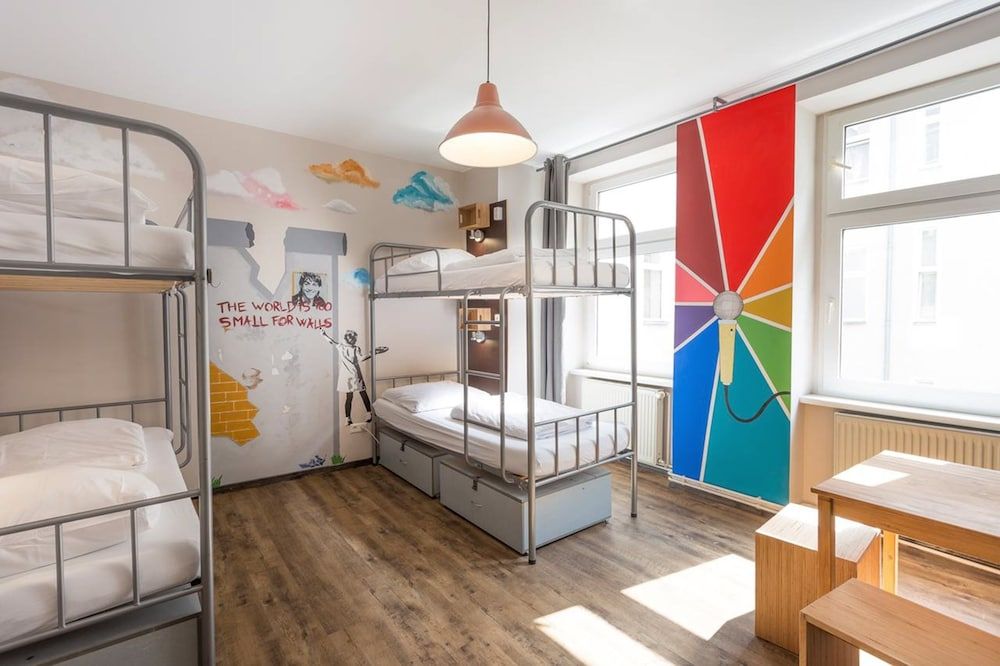 undefined Sunflower Hostel Berlin 9