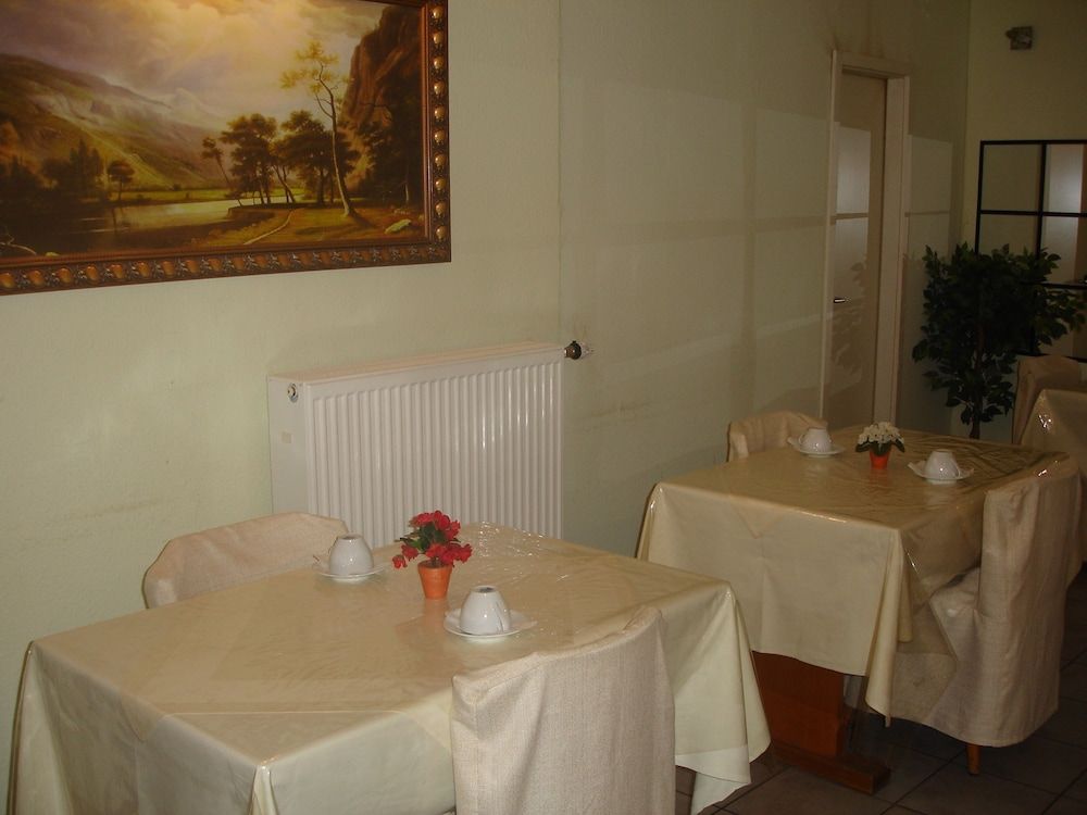 undefined Angel Hotel 5