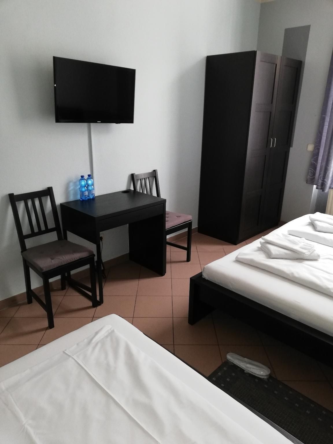 undefined Angel Hotel 8
