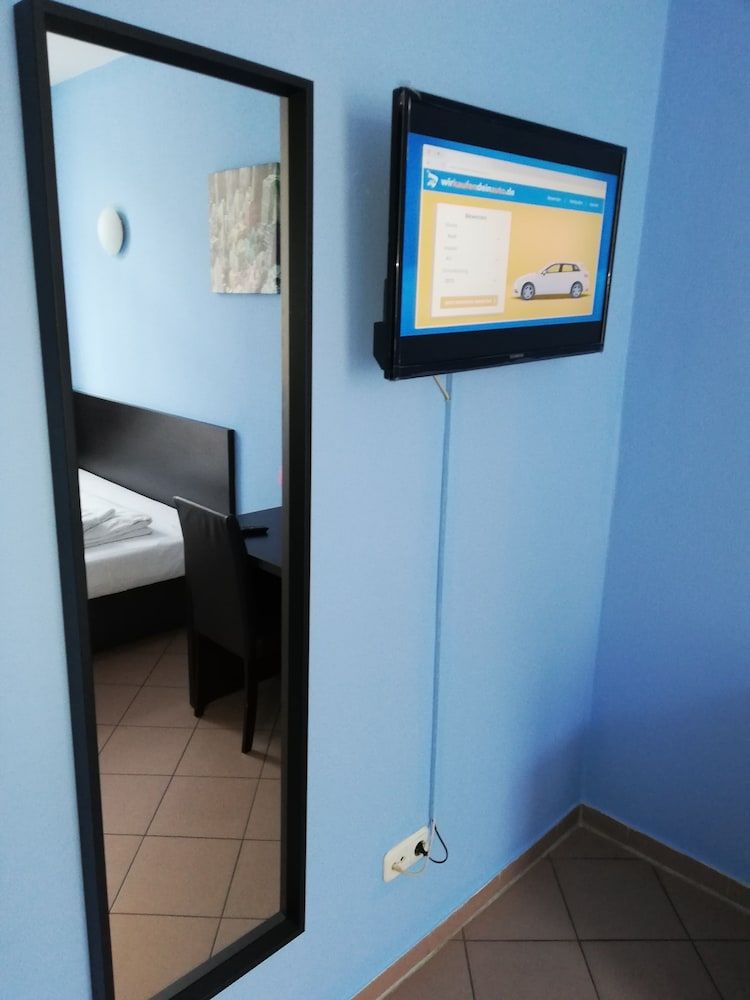 Angel Hotel Double Room 3