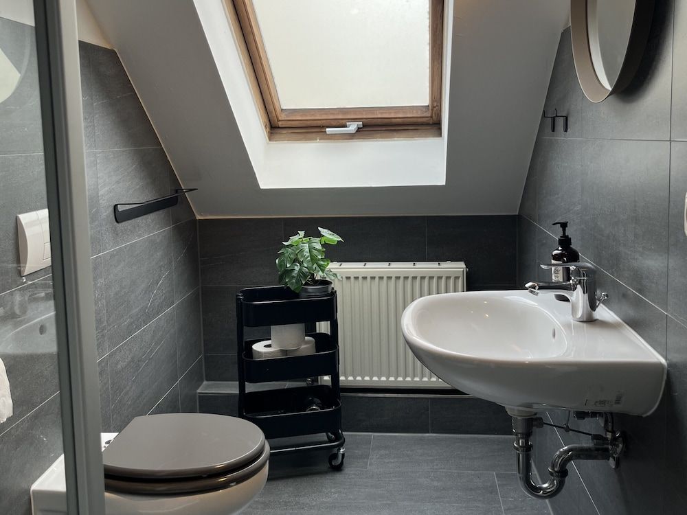 Blue Doors Hostel KTV Double Room, Private Bathroom 4