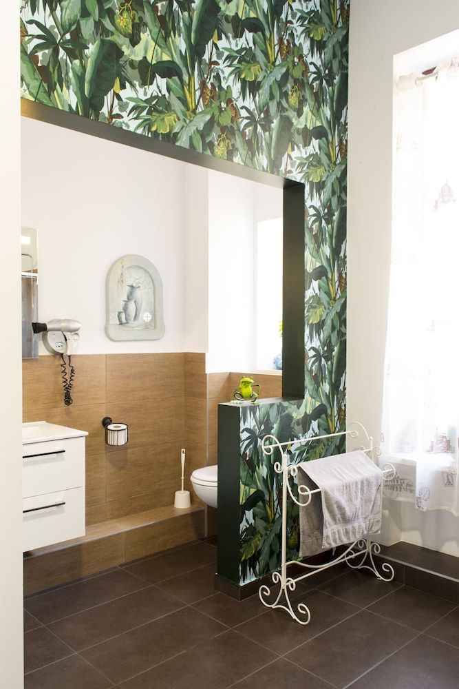 undefined Gwuni Mopera 4