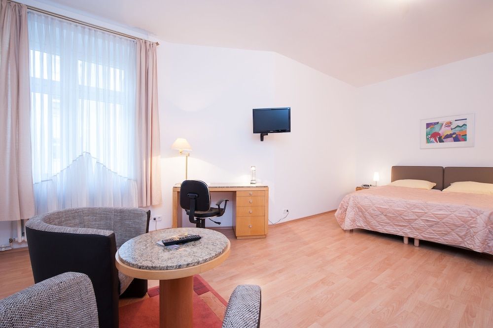 undefined Zimmervermietung Härtig 6