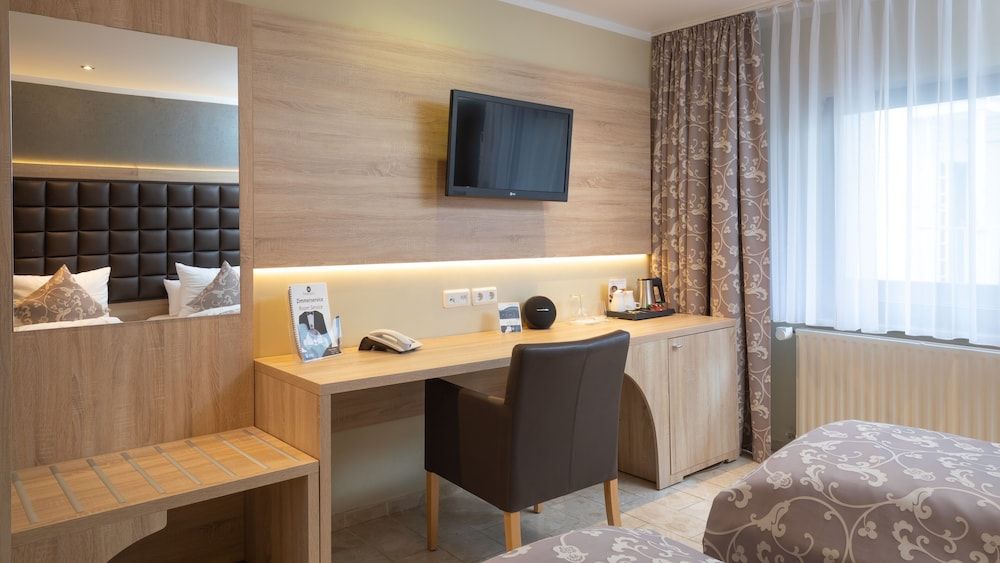 Hotel Restaurant Barbarossahof Standard Double or Twin Room 11