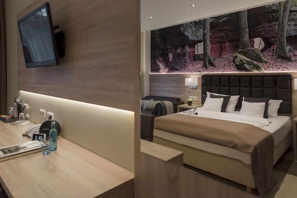 Hotel Restaurant Barbarossahof Comfort Double or Twin Room 14