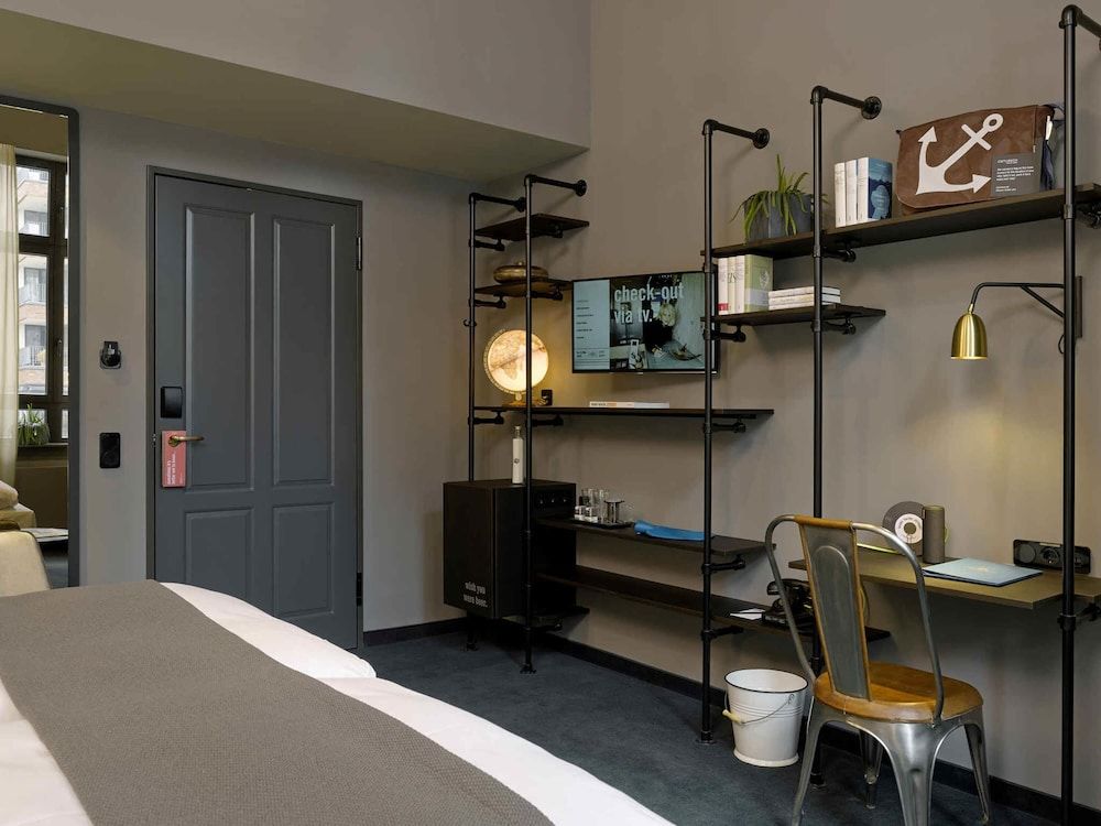 25hours Hotel Altes Hafenamt Medium 7