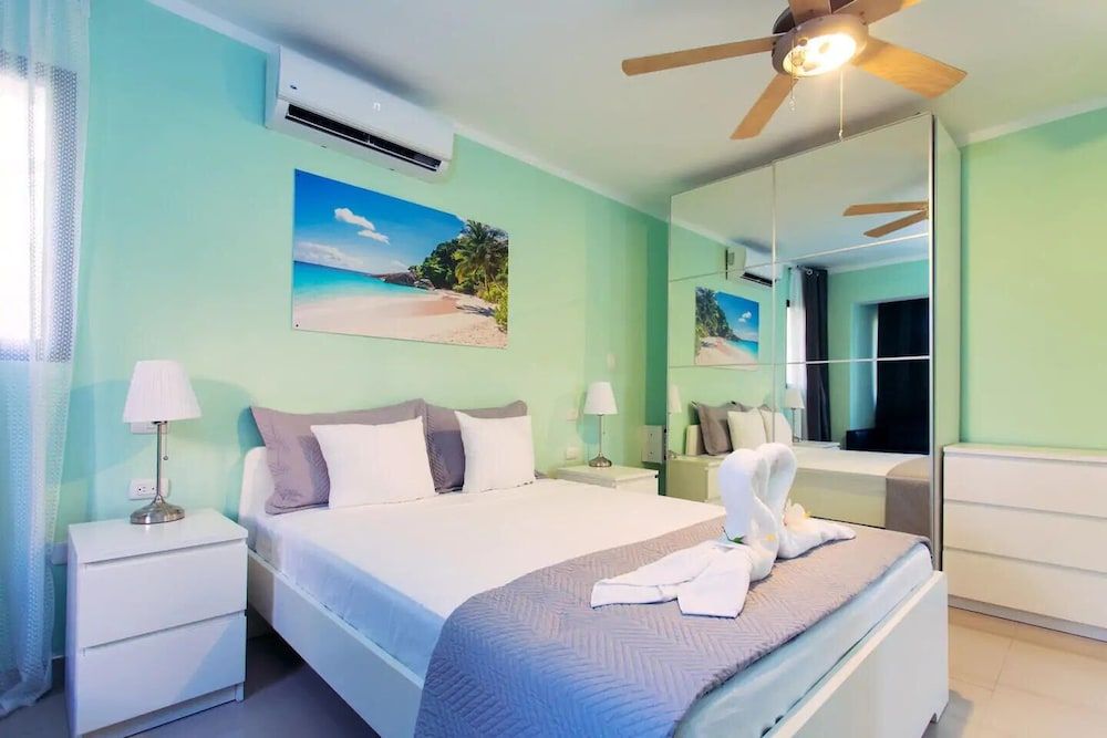 Deluxe Villa, 2 Bedrooms, Garden View, Beachside