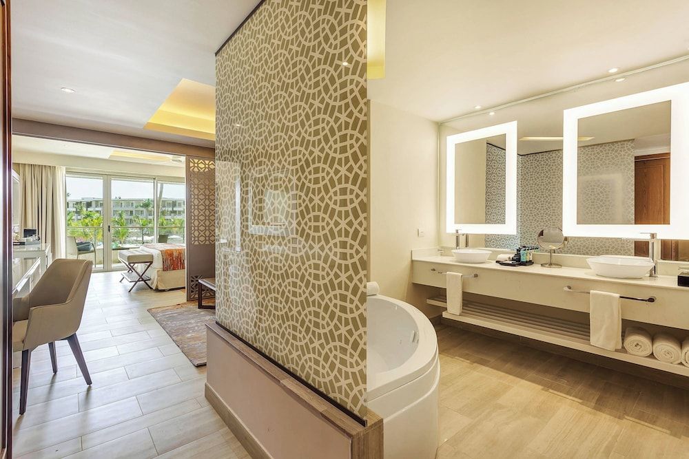 Luxury Family Suite