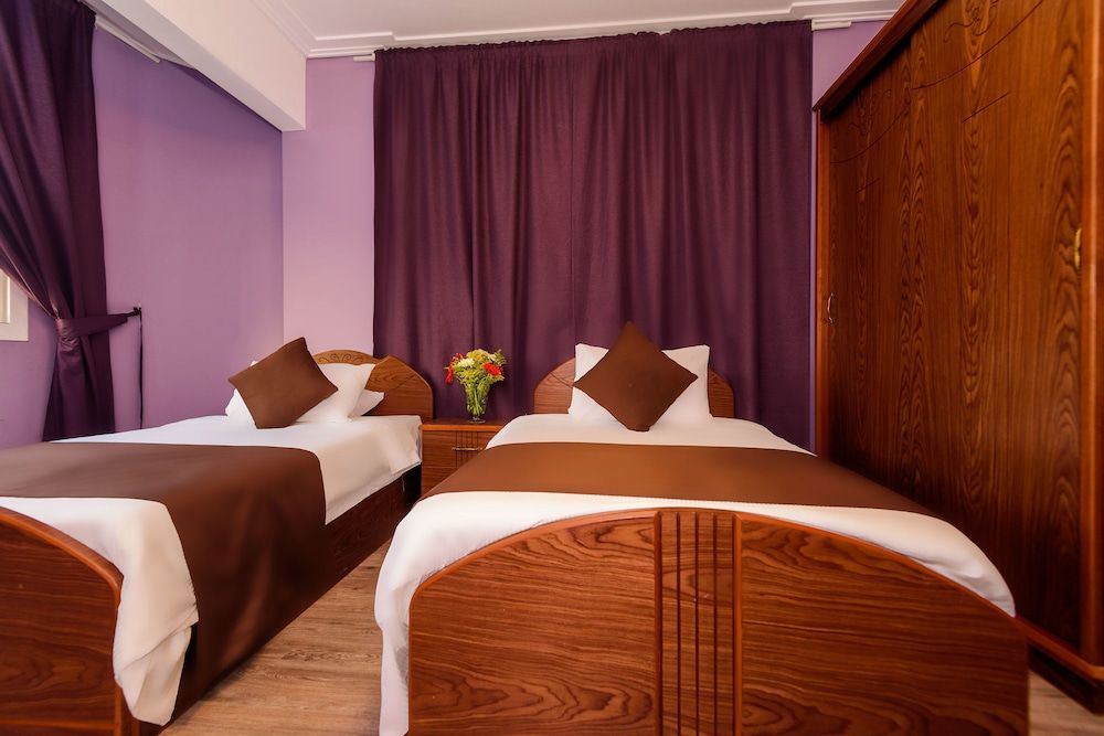 Arabella Residence Deluxe Twin Room 3