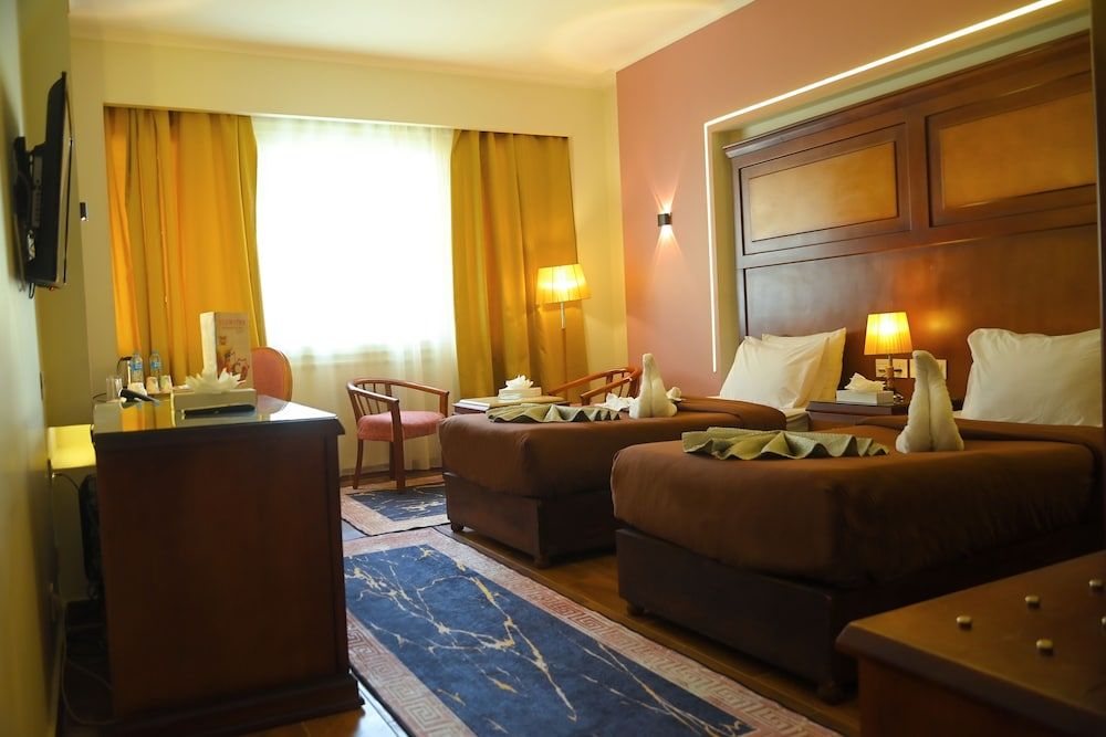 Cleopatra Hotel Standard Room 18