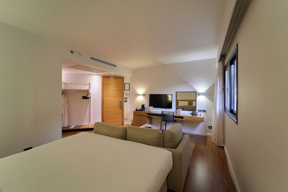 New President Hotel Cairo Superior King Room with Sofa 2