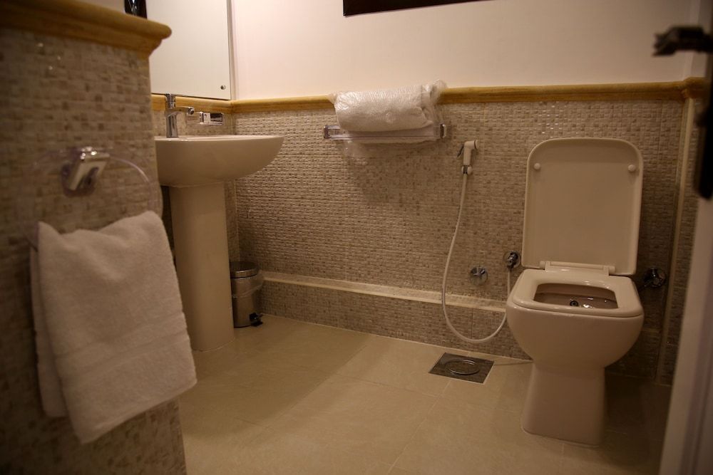 undefined Pearl Hotel 3