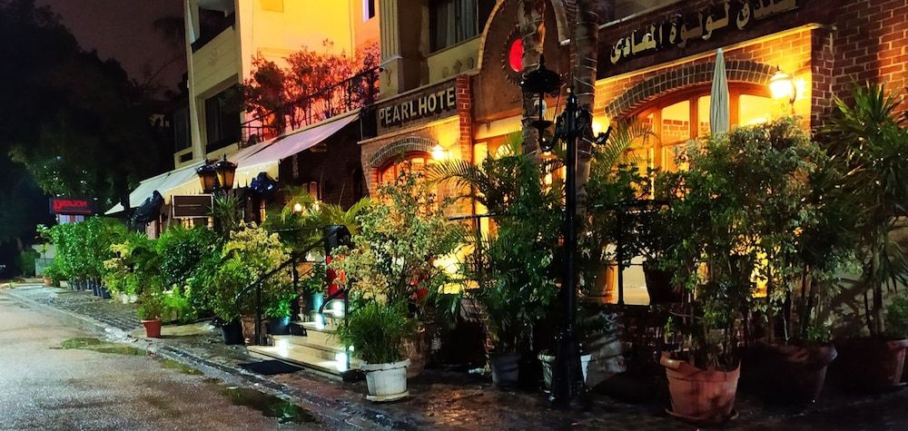 undefined Pearl Hotel 7