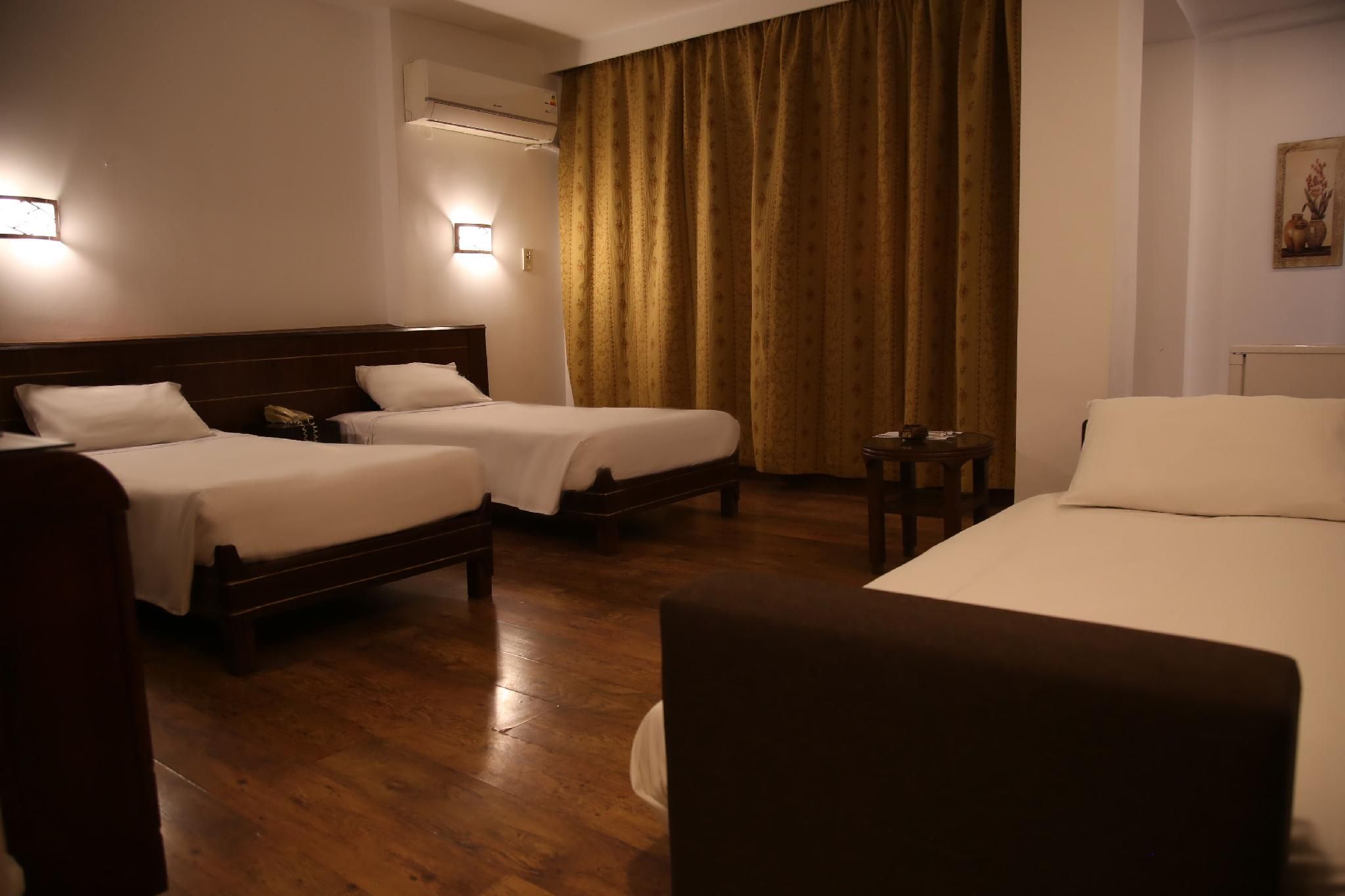 undefined Pearl Hotel 10
