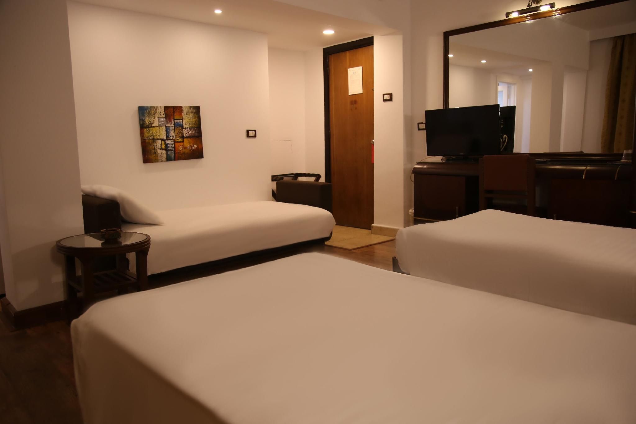 undefined Pearl Hotel 9