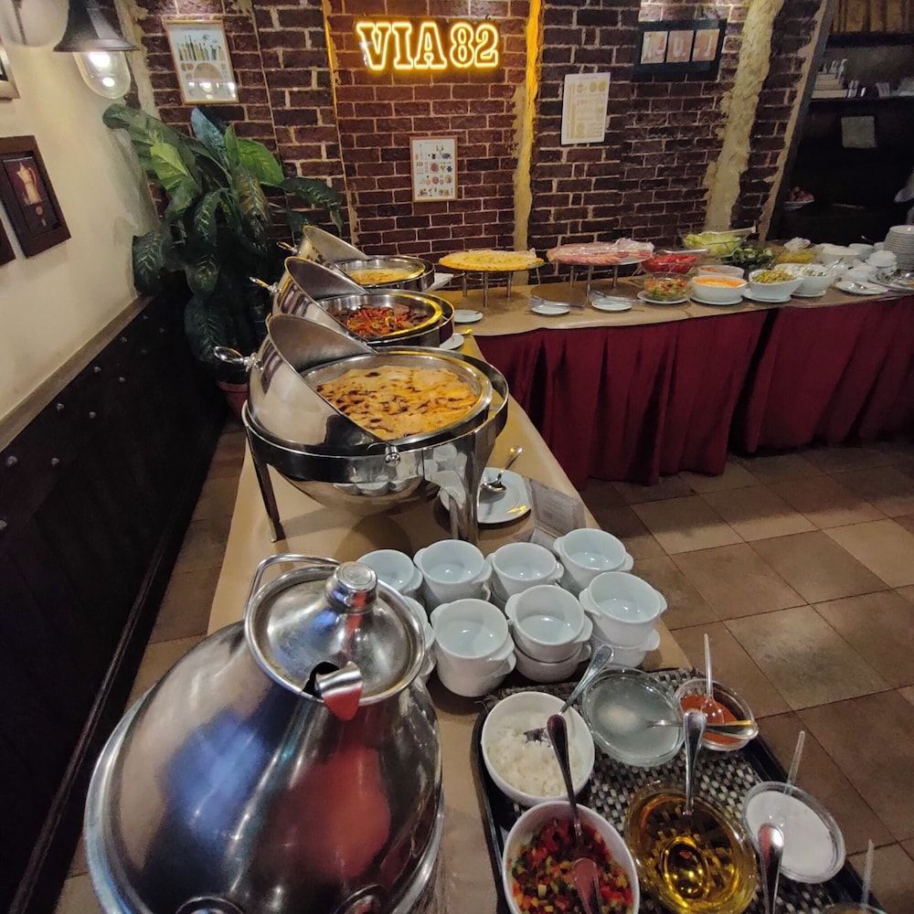 undefined Pearl Hotel 9