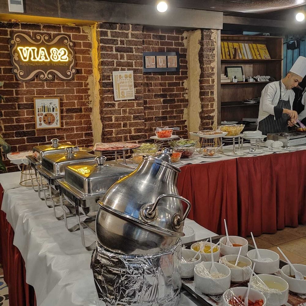 undefined Pearl Hotel 10