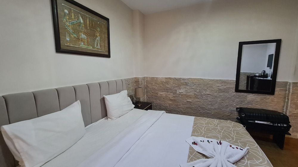 Best View Pyramids Hotel Deluxe Double or Twin Room 39