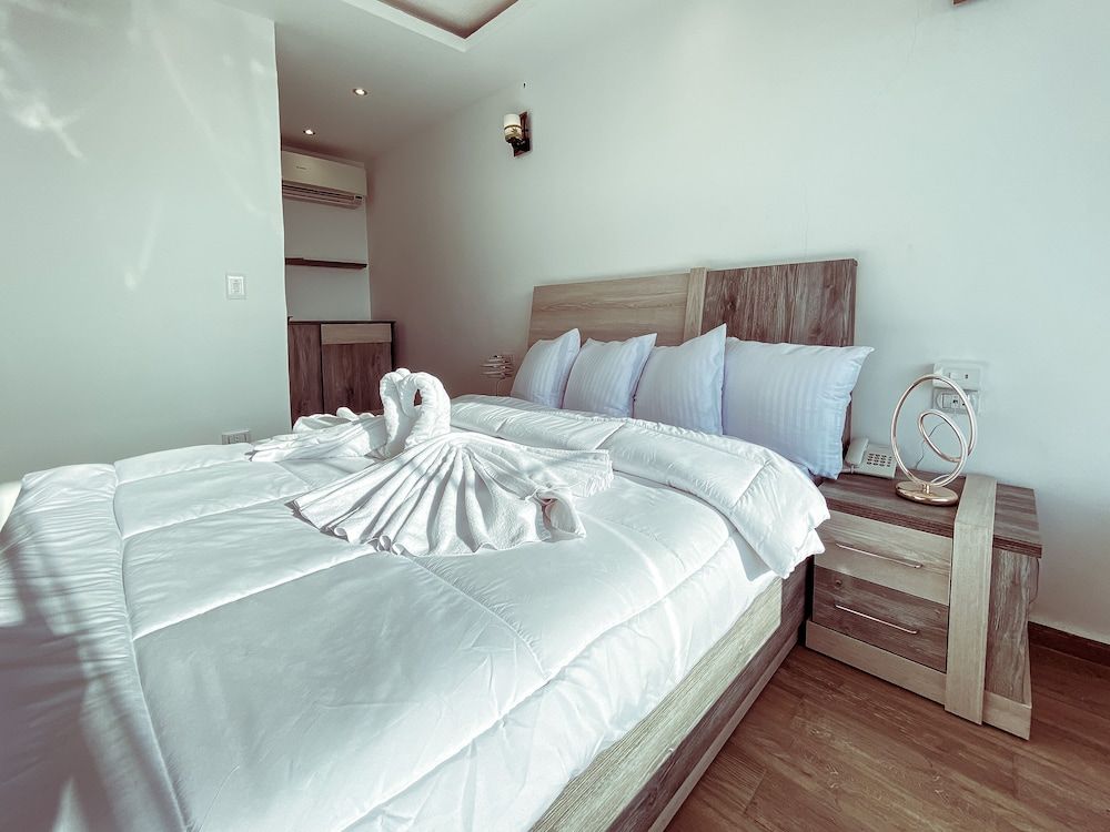 Best View Pyramids Hotel Deluxe King Suite With Pyramids View 7