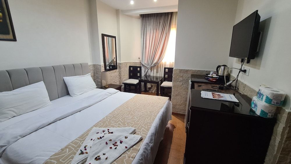 Best View Pyramids Hotel Deluxe Double or Twin Room 17