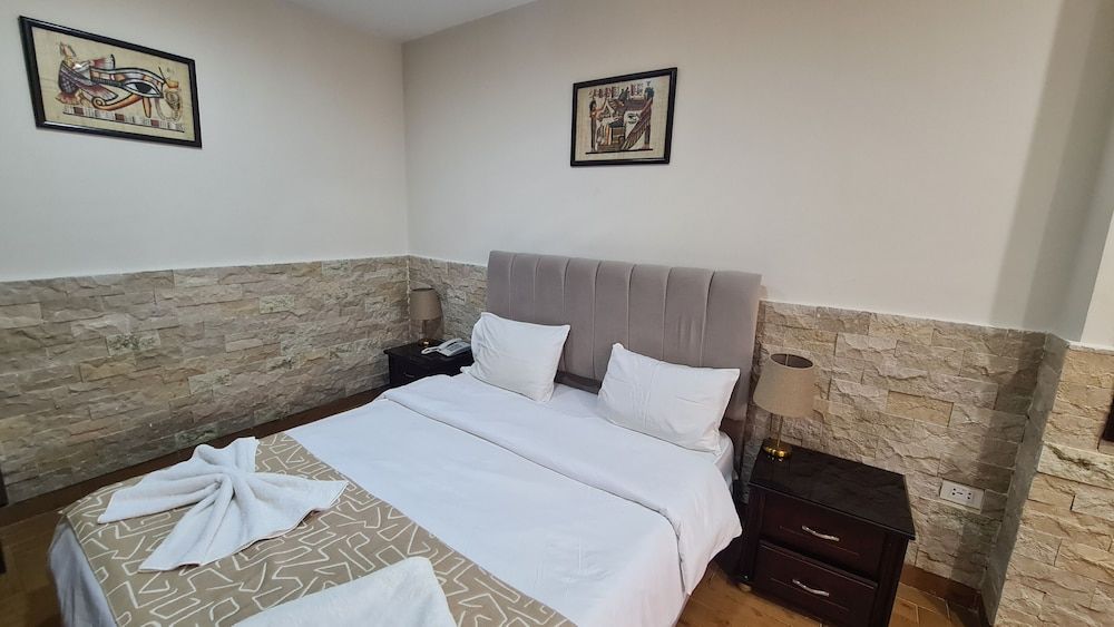 Best View Pyramids Hotel Deluxe Double or Twin Room 42