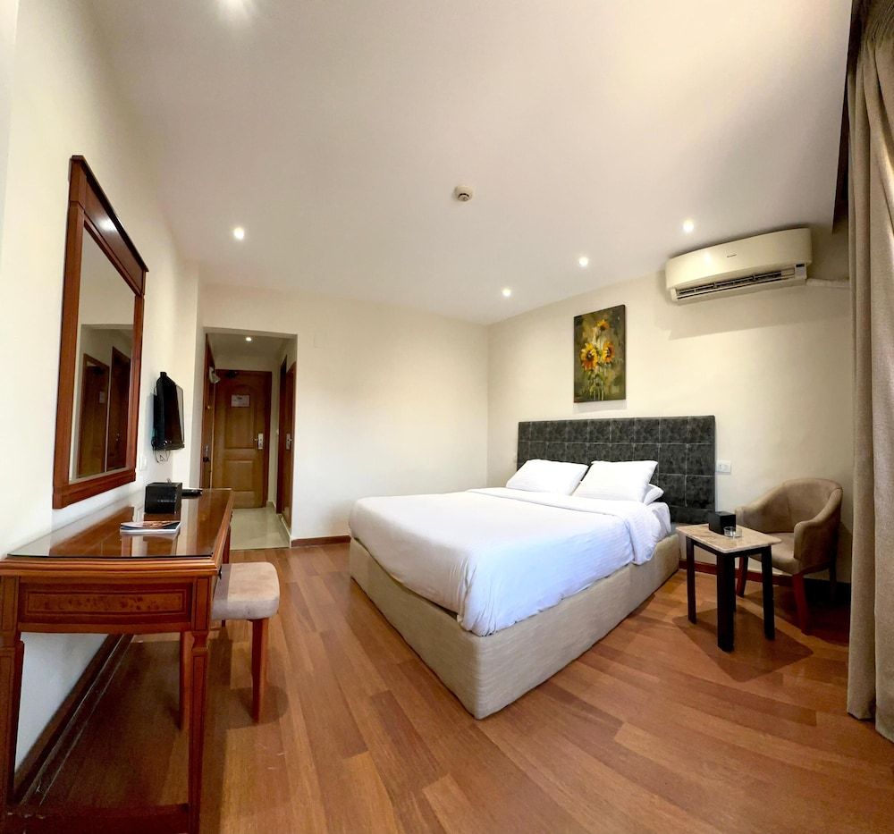 Royal Marshal Hotel Double or Twin Room 7