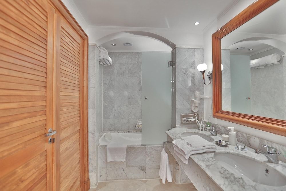 Royal Savoy Sharm El Sheikh Superior Room, 1 King Bed, Pool View (Royal Savoy King (Adults Only)) 12