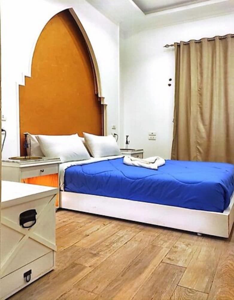 undefined Paris Hotel 2