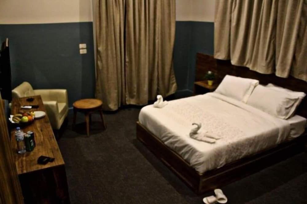 undefined Nitocrisse Hotel 8