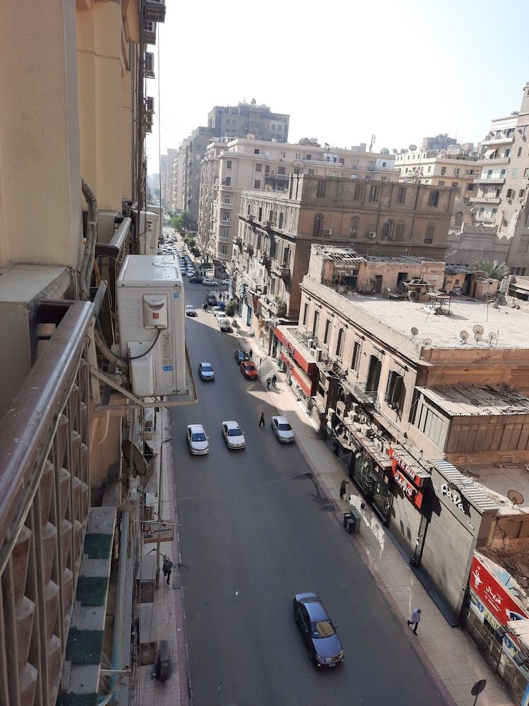 Nitocrisse Hotel Superior Triple Room, Private Bathroom, City View 2