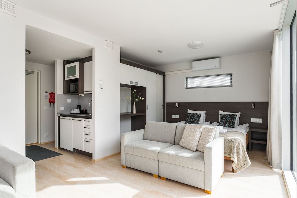 Kultaranta Resort Standard Triple Room 6