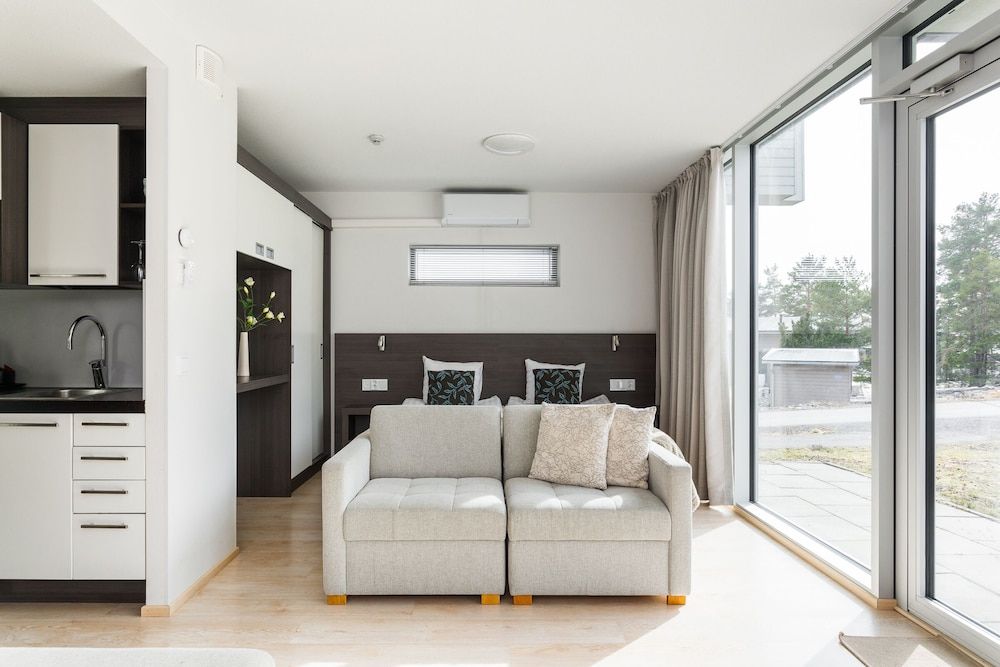 Kultaranta Resort Standard Triple Room