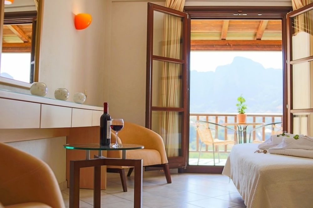 Meteora Hotel Special Offer - Double or Twin Room with Meteora View