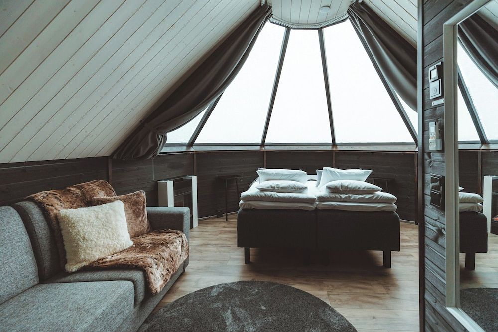 Aurora Cabin