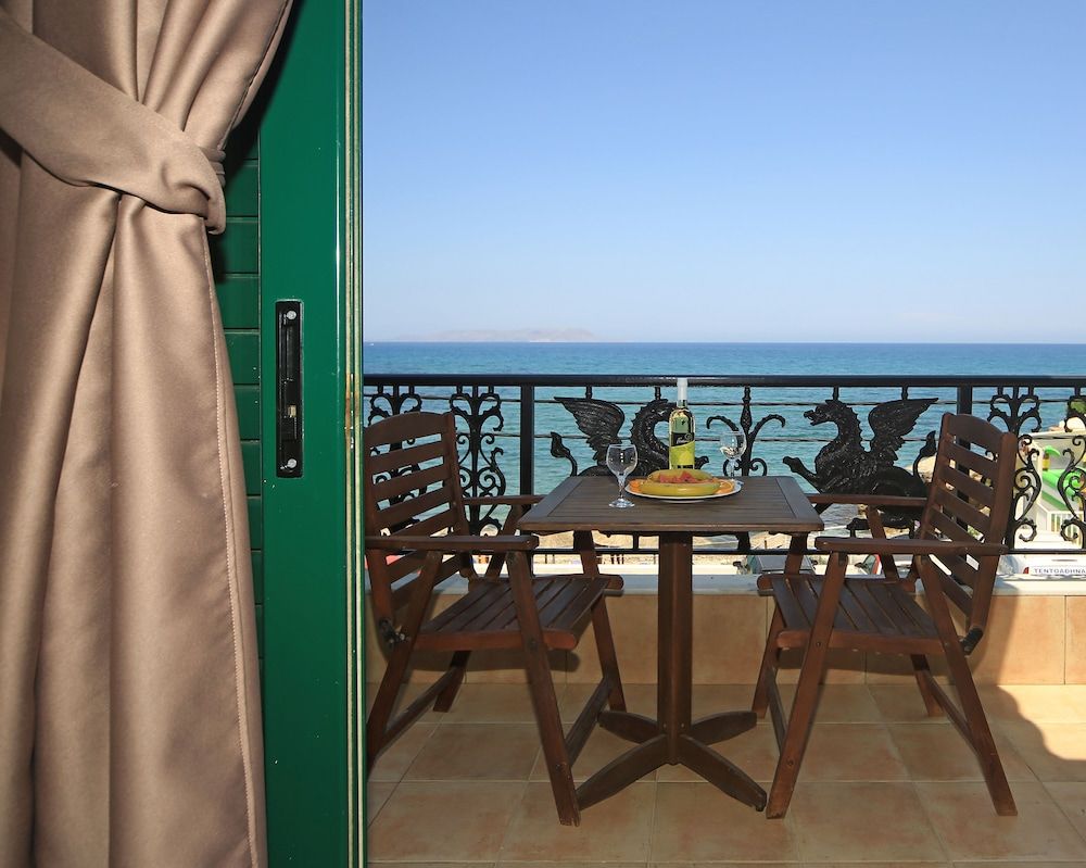 Family Room (Open Plan), Sea View