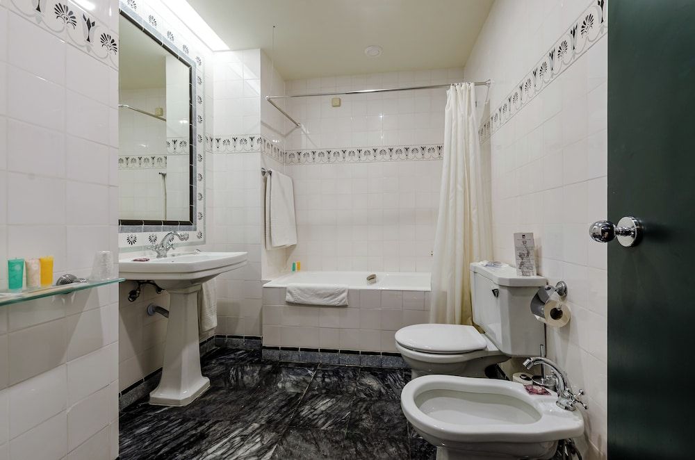 Hotel Metropole Standard Double Room 12