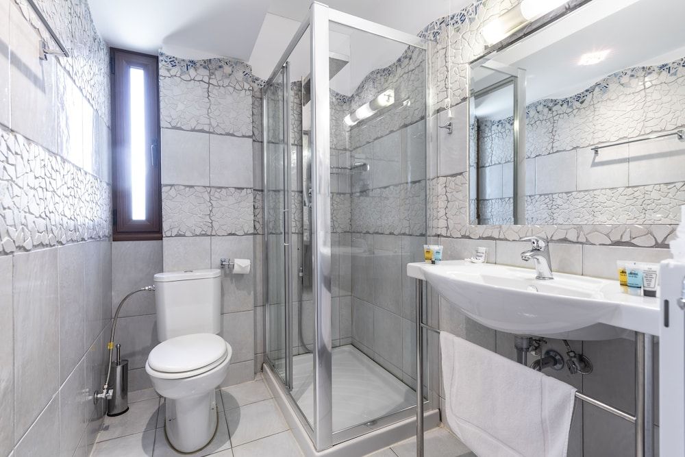 Thermios Apollon Hotel Suite (Double) 6